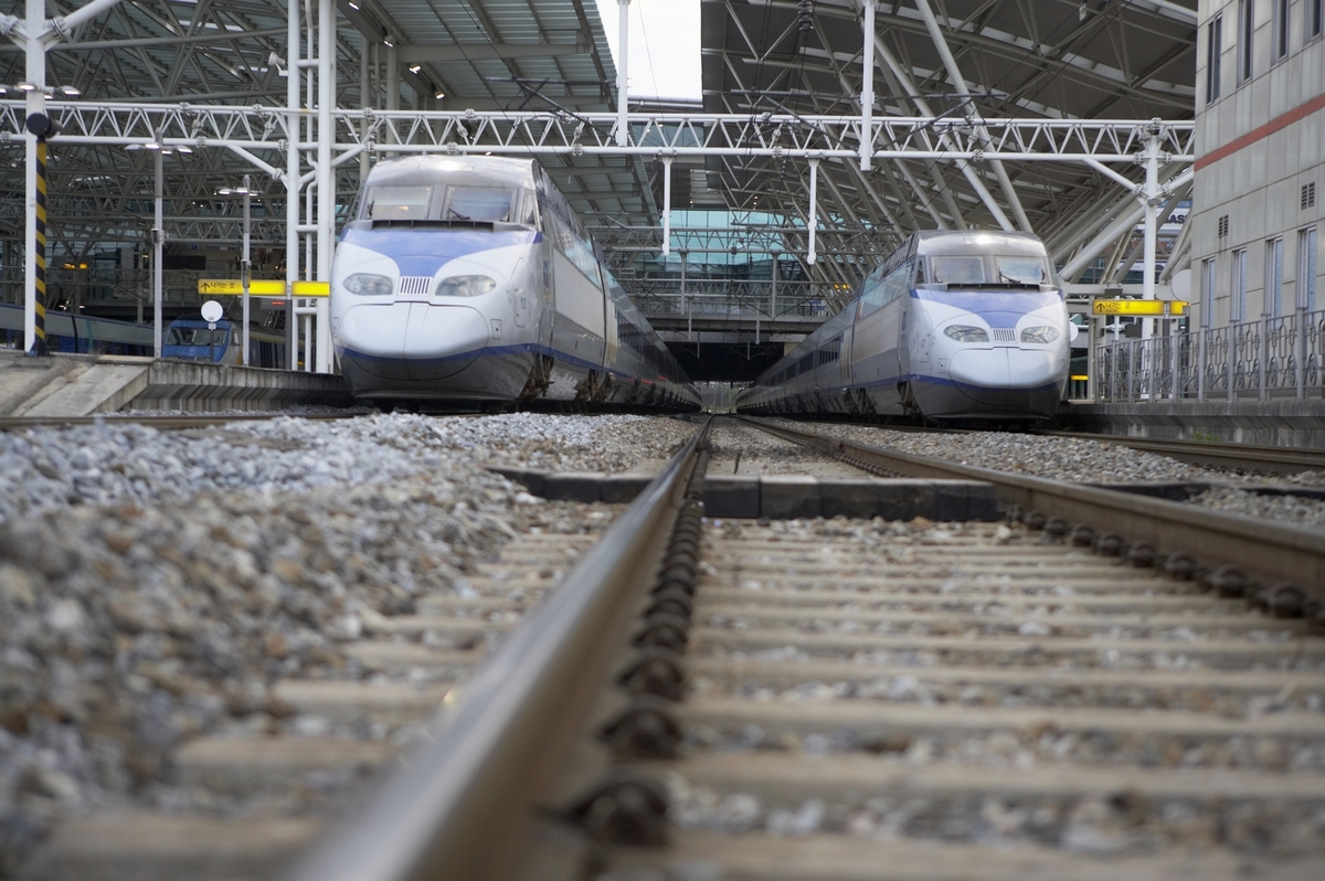 기차에서 음식, 기차에서 햄버거, KTX 음식물 섭취, 기차에서 김밥